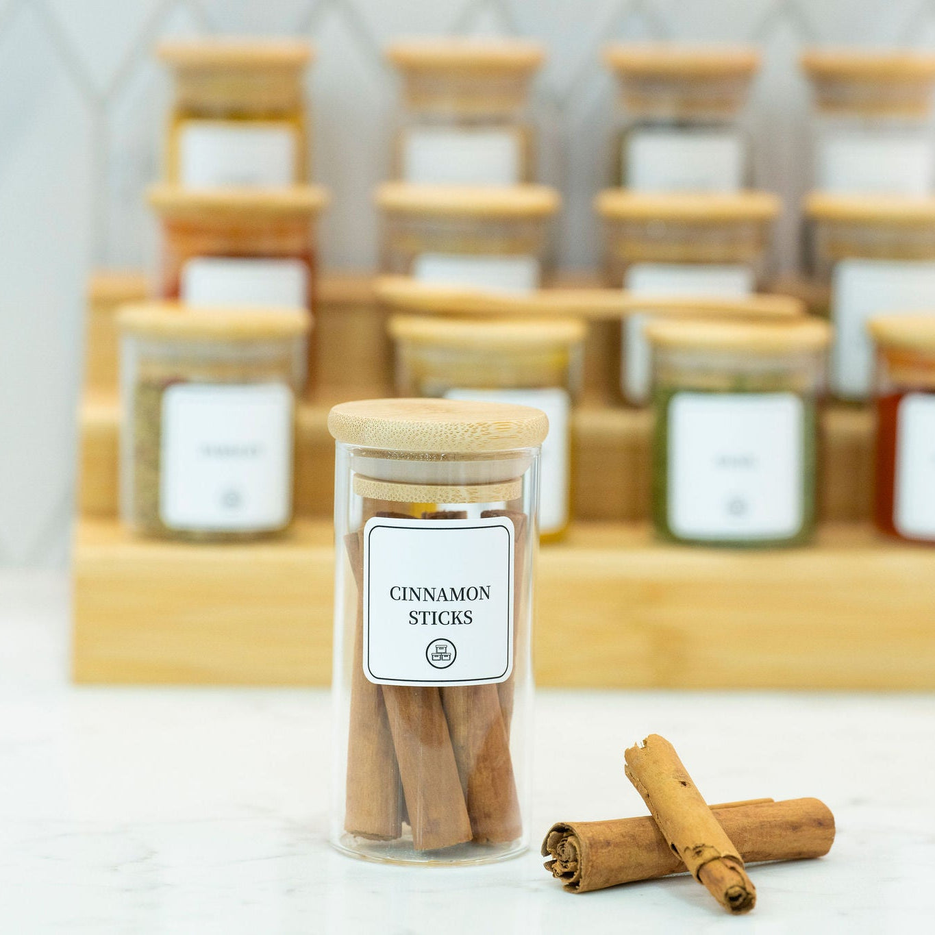 Round Glass Spice Jars with Bamboo Lid – 3 Sizes-4